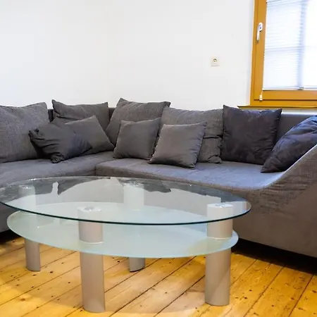 Kleines Haeuschen Fuer Monteure