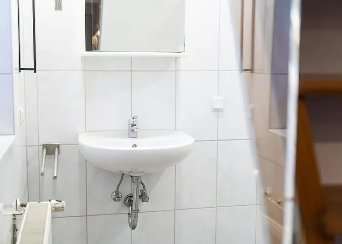 Kleines Haeuschen Fuer Monteure Apartamento Wörrstadt